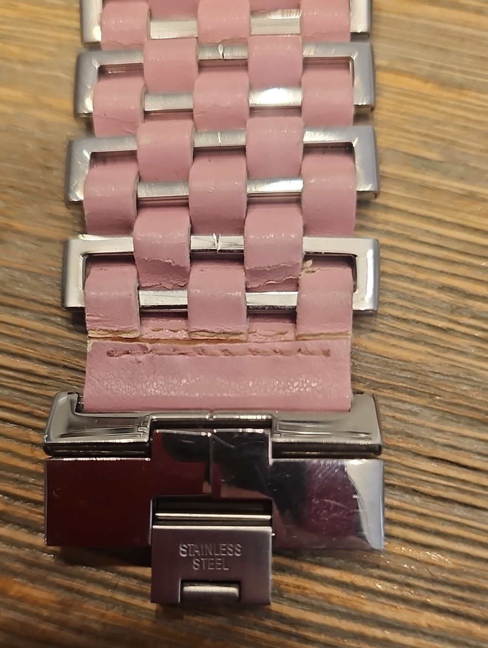 ELITE vintage Pink Watch - Picture 8 of 9